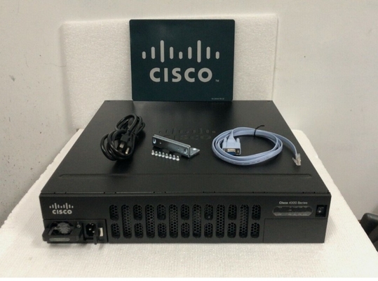 ISR4351-VSEC/K9 Cisco ISR 4351 UC & Sec Lic PVDM4-64 CUBE-25 ile 3 Ağ Arayüz Modülü (NIM) yuvasını destekler