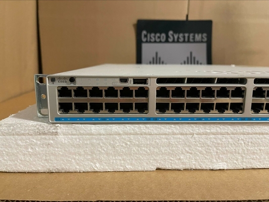 C9300-48UXM-A 9300 48 portlu Ağ Avantaj anahtarı cisco 48 portlu gigabit Ethernet anahtarı Cisco