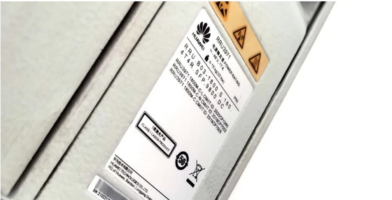 Huawei Smalcell BBU5900A Dışarıdaki 220V 02312RTQ 02312RSS Kablosuz Radyo Telekom Ekipmanı