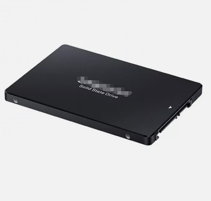 MZ7L3960HCHQ-00A07 PM893 960 GB SSD 2.5 &quot;Dahili SATA (SATA/600) 1.3 DWPD 560 MB/S Oku Transfer Hızı