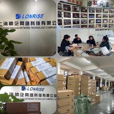 CE16804 AH Huawei CloudEngine 12800 Serisi Veri Merkezi Değiştiricileri Huawei CE16804 AC HVDC montaj şasi