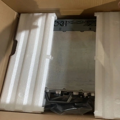 Nokia Flexi RF Module 3TX 2100 FRGT, 3TX 2100 MHz radyo frekans modülüdür ve maksimum çıkış gücü 3x80W'dur.