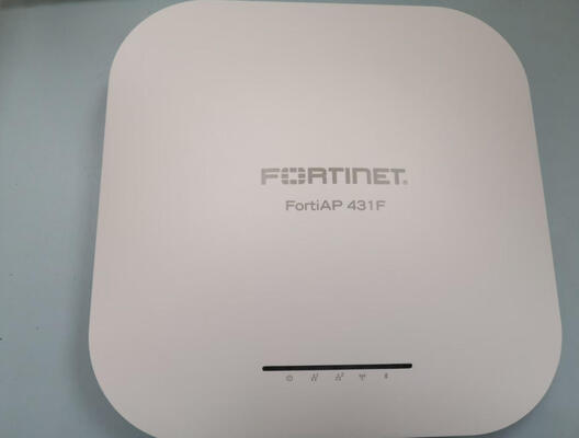 FAP-431F-E  FortiAP-431F İç Mekan Kablosuz FortiAP - Üç radyo (2x 802.11 a/b/g/n/ac/ax, 4x4 MIMO ve 1x 802.11 a/b/g/n/ac Wave 2, 2x2 MU-MIMO), dahili antenler, 1x 100/1000/2500 Base-T RJ45, 1x 10/10