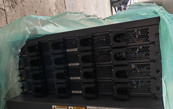 Huawei NE40E-X16A Yönlendirici, CR5DMPUX8670 CR5DMPUX8673 CR5DSFUIU07B, 12,58 Tbps Anahtarlama Kapasitesi
