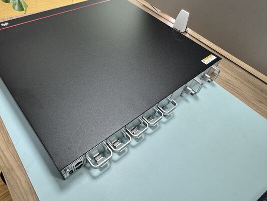 CE8875-24BQ8DQ-B Veri Merkezi Anahtarı, 24×200GE QSFP56, 8×400GE QSFP-DD, 16Tbps, 2400Mpps, Yönetilebilir