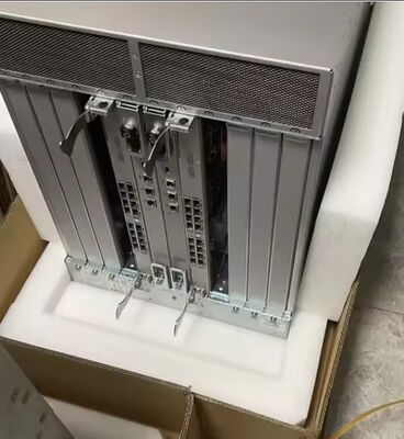 Brocade BR-DCX8518-B-0001 DCX 8510-8 SAN Omurga Direktör Anahtarı, 10,2 Tbps, 16G FC, Kurumsal Paket