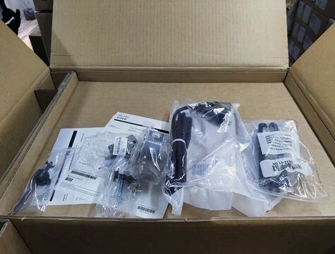 C9300-24T-E Katman 3 Yönetilen Gigabit Değiştiricisi, 24×1G RJ45 Portları, Kurumsal Sınıf Çekirdek/Birleştirme Değiştiricisi