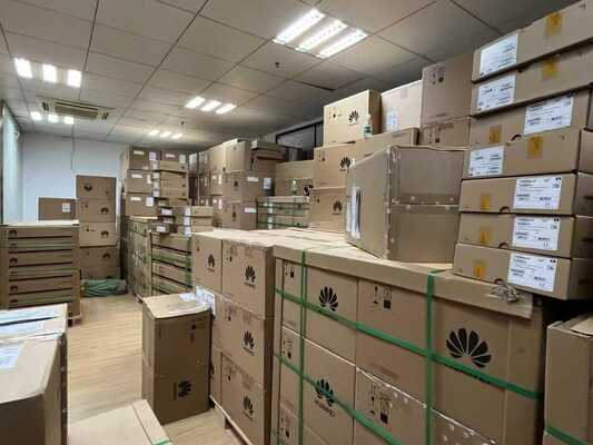 Huawei NetEngine 8000 F8 CR8MP2K3PHC0 Kurumsal Yönlendirici için AC Güç Dağıtım Birimi